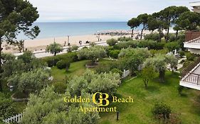 Golden Beach Apartment